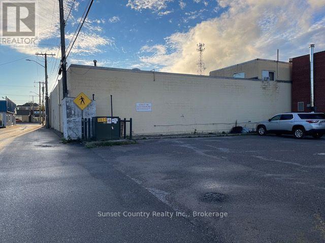 34 Whyte Avenue Property Photo 4