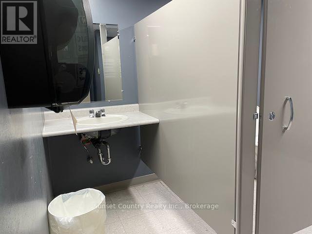 34 Whyte Avenue Property Photo 14