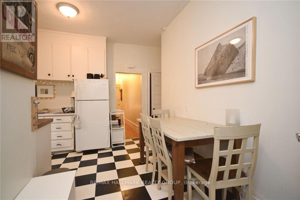 230 Percy Street Property Photo 7