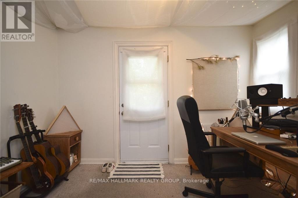 230 Percy Street Property Photo 9