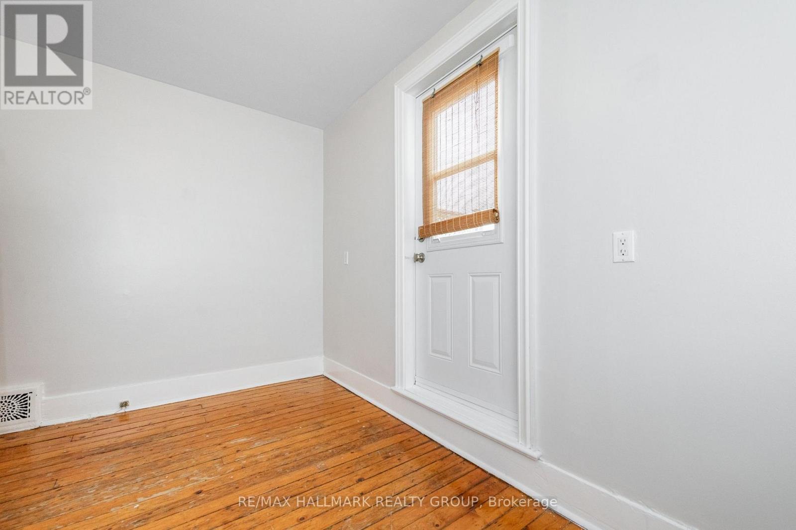 230 Percy Street Property Photo 26