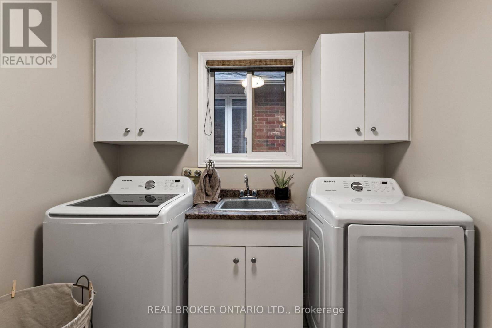 865 Bertrand Terrace Property Photo 17