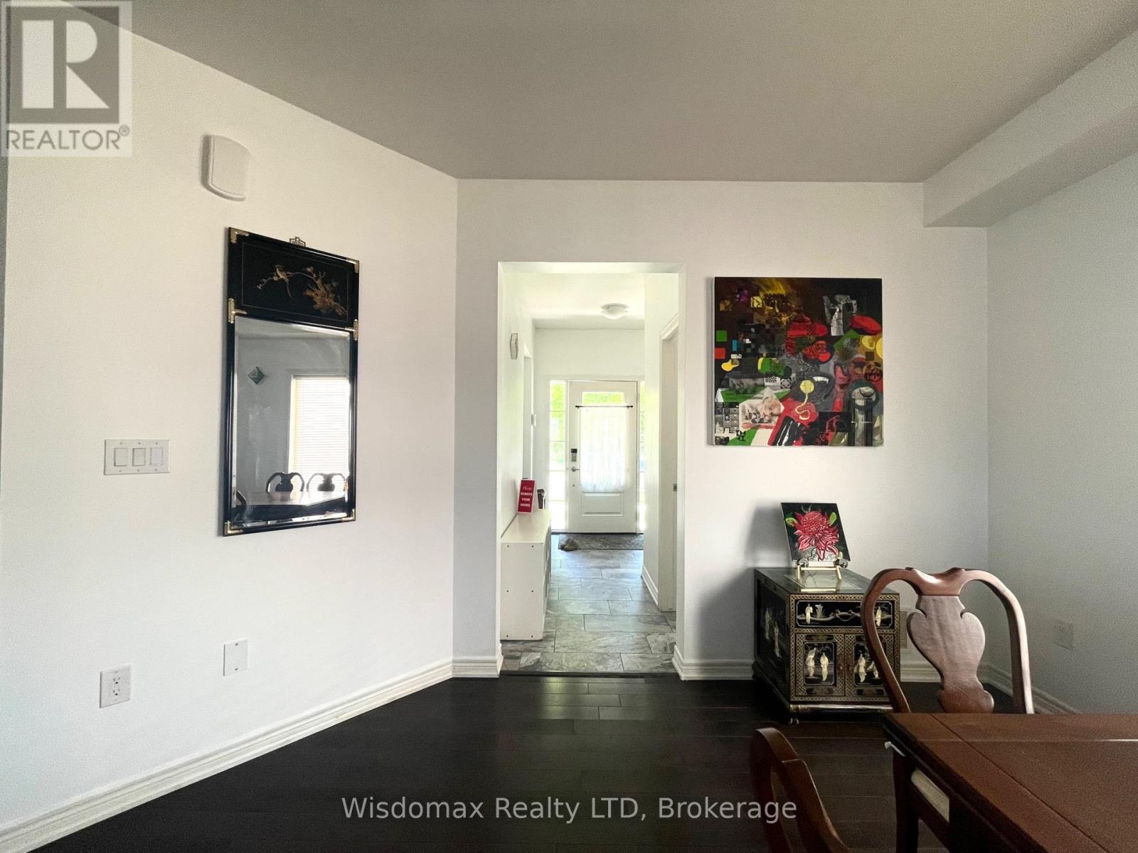 15 Winterberry Boulevard Property Photo 7