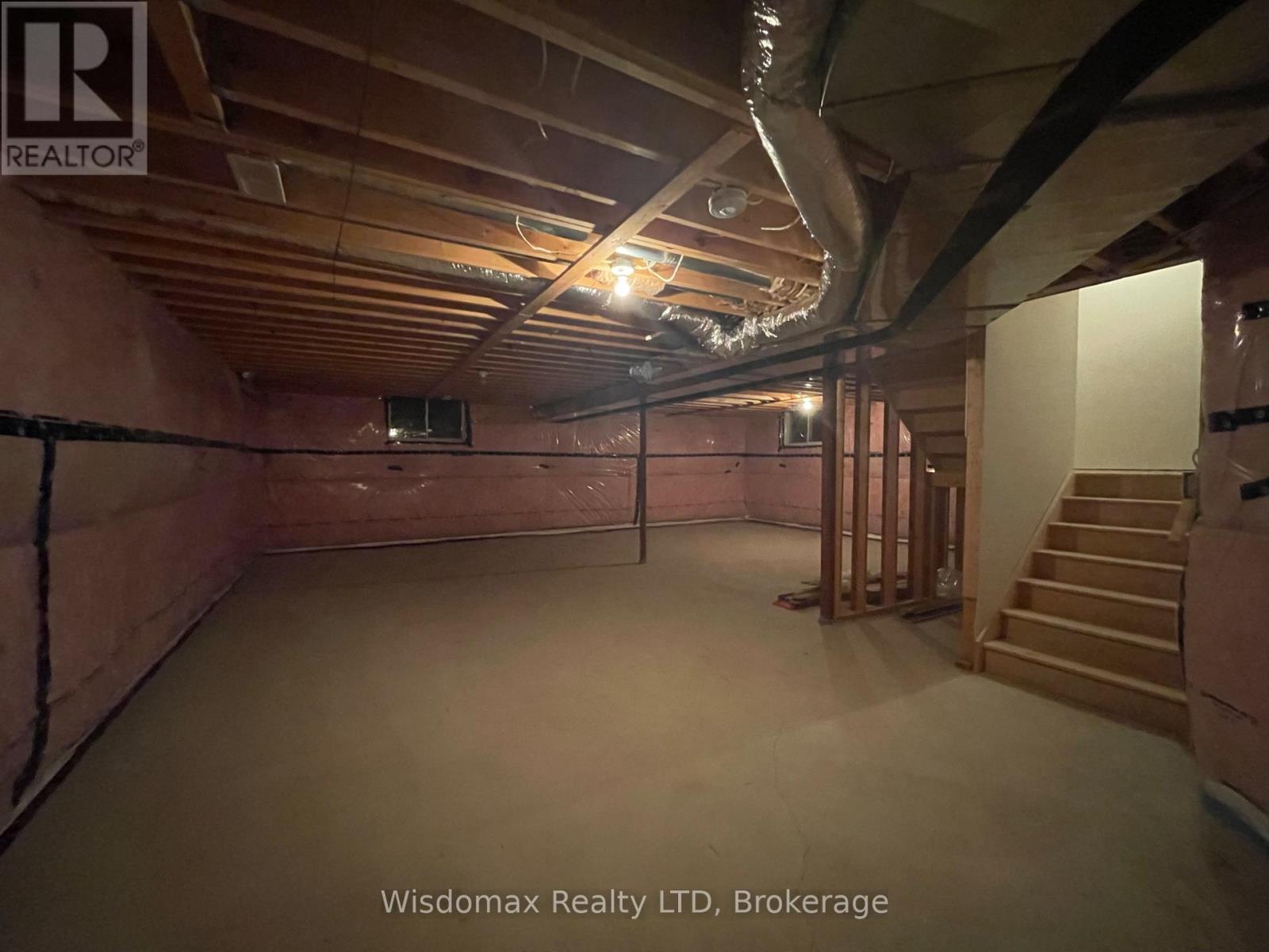 15 Winterberry Boulevard Property Photo 18