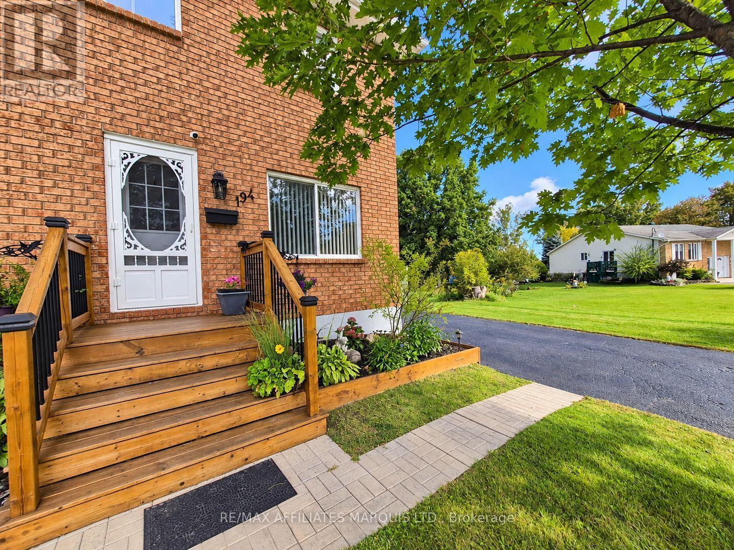 194 Elsie Avenue Property Photo 3