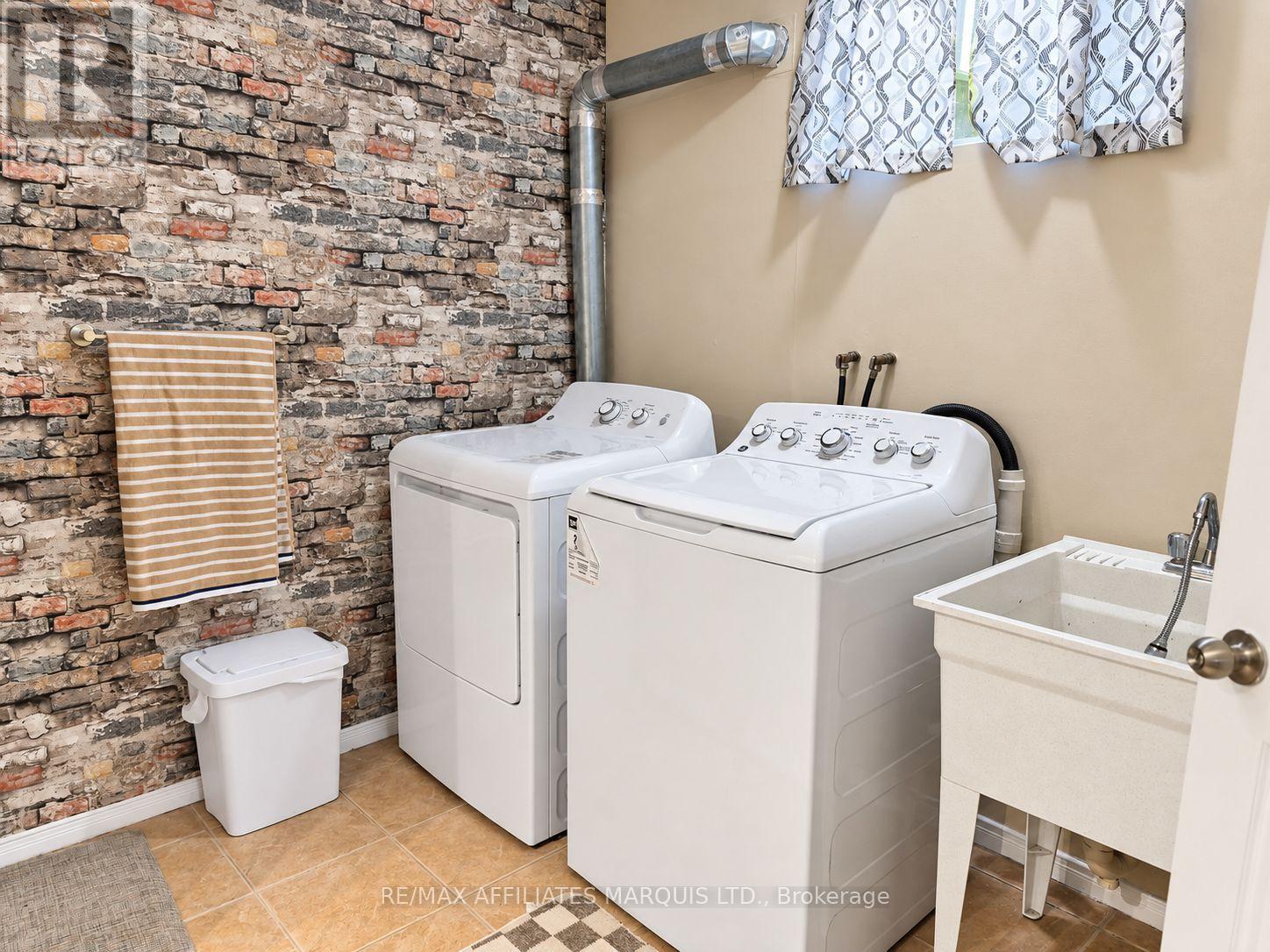 194 Elsie Avenue Property Photo 30