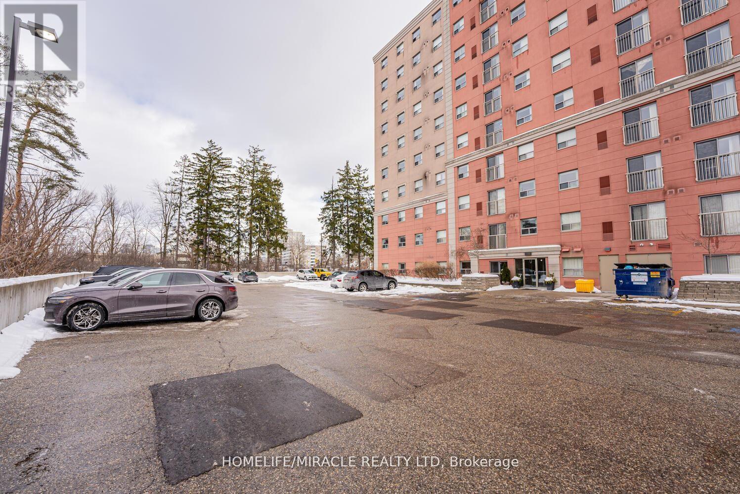 610 - 274 Erb Street W Property Photo 2