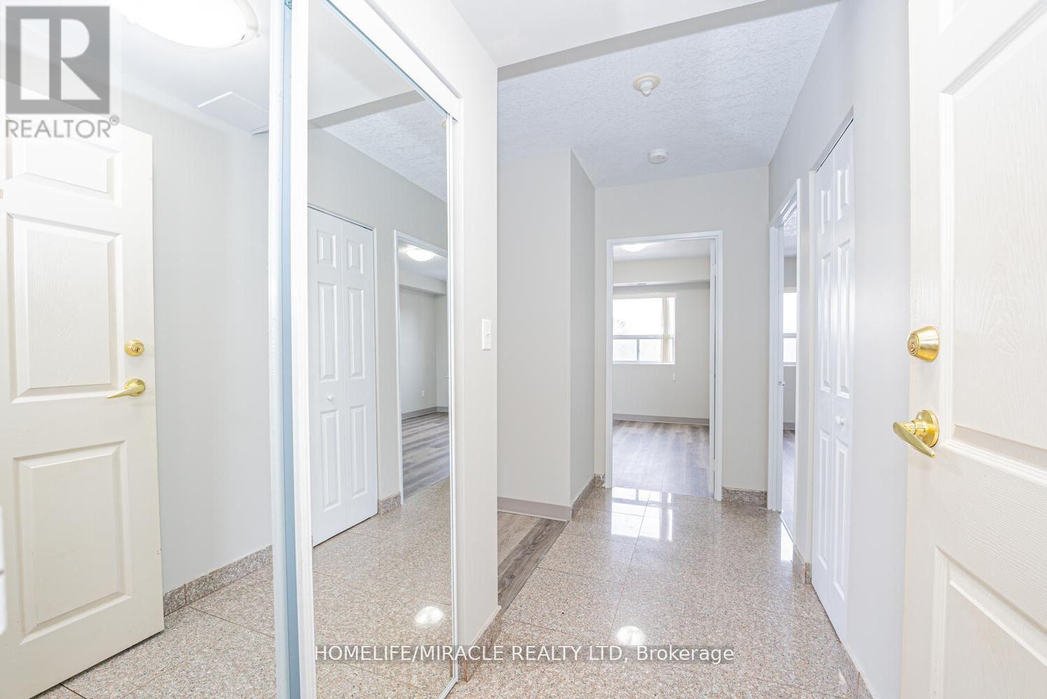 610 - 274 Erb Street W Property Photo 7