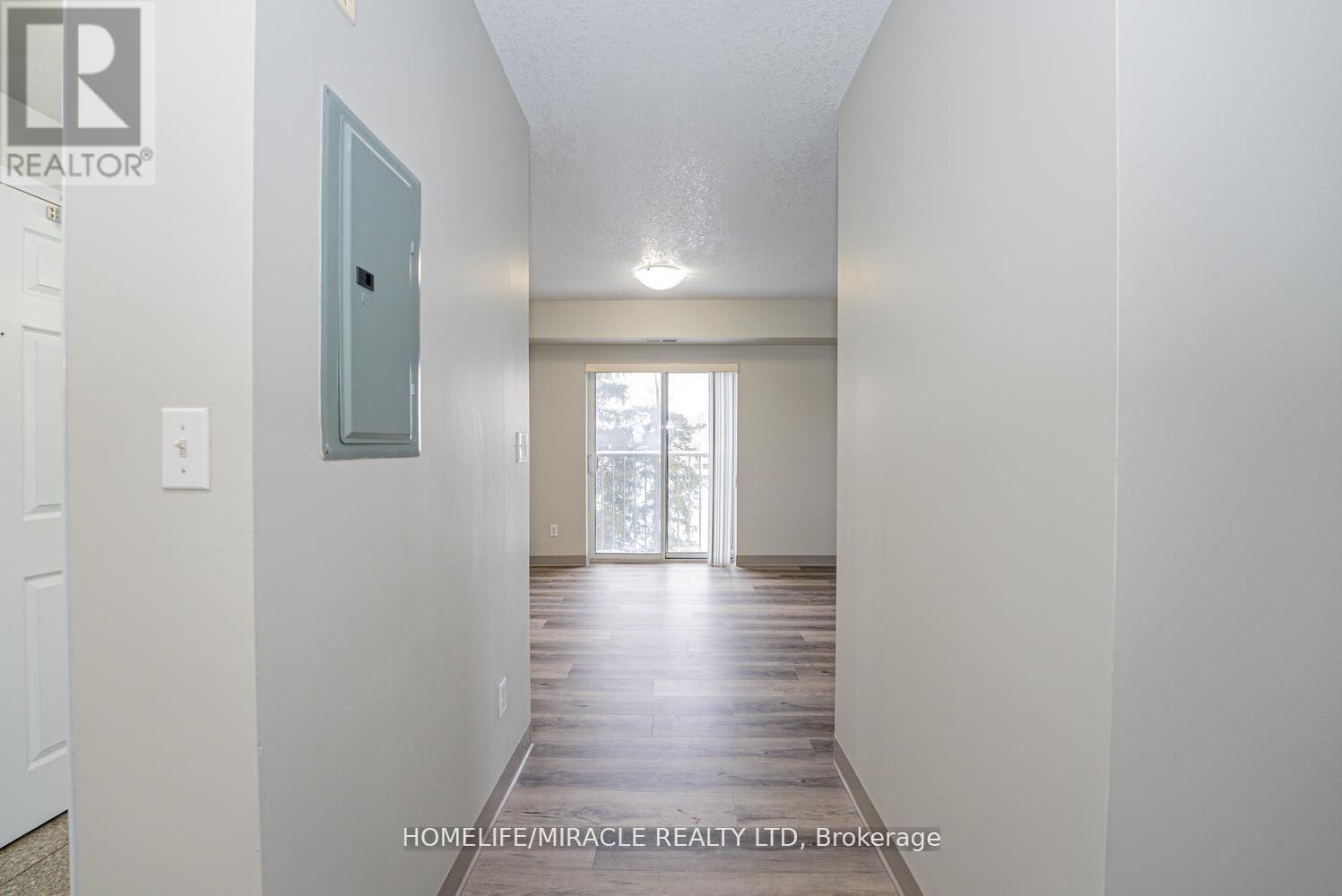 610 - 274 Erb Street W Property Photo 9