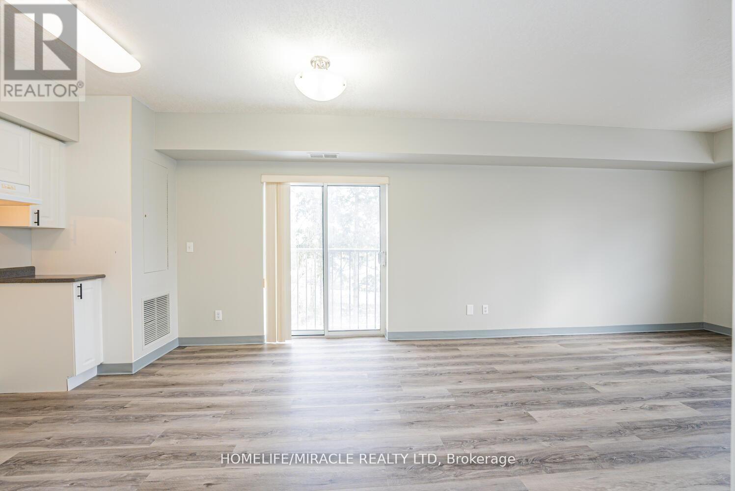 610 - 274 Erb Street W Property Photo 10