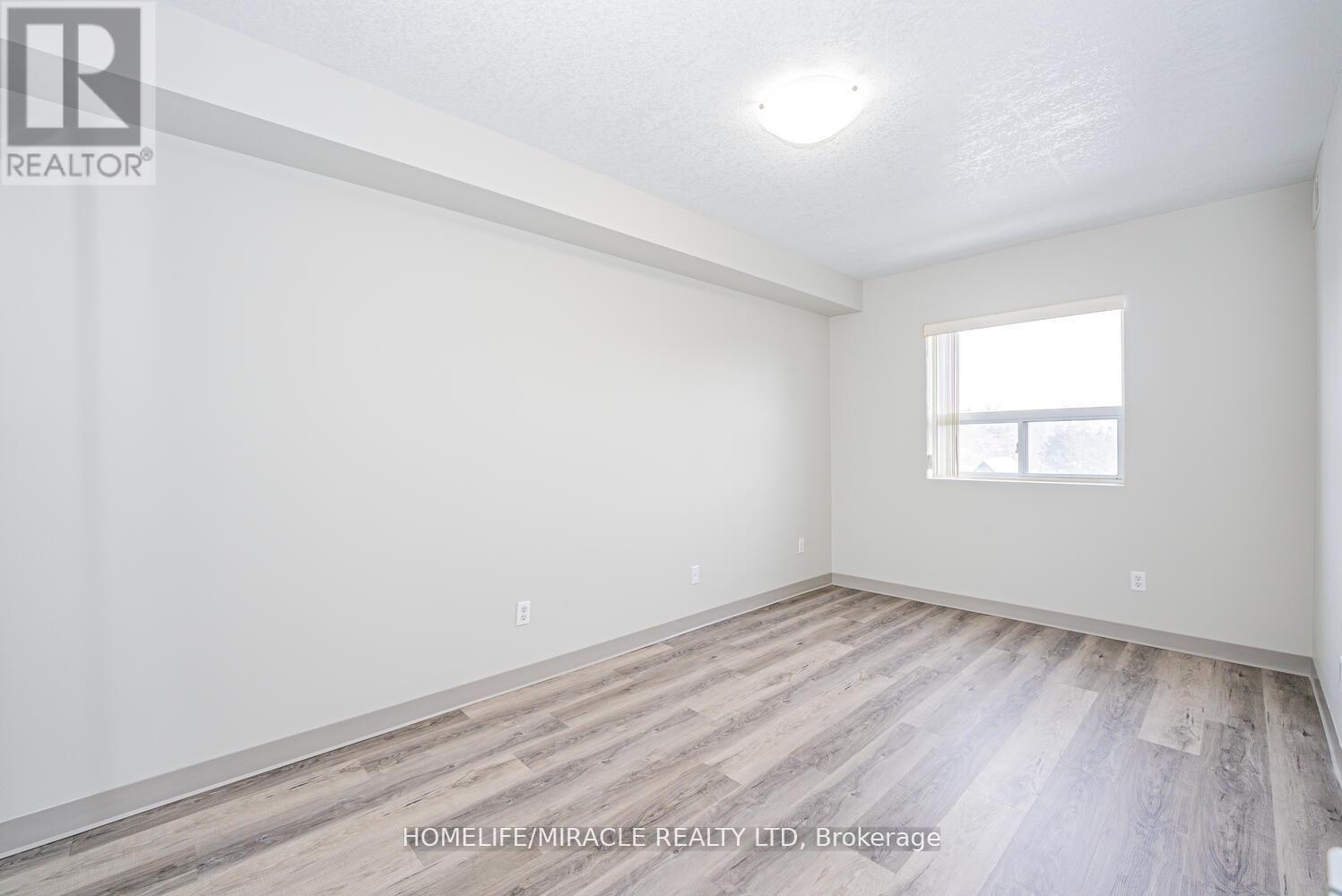610 - 274 Erb Street W Property Photo 12