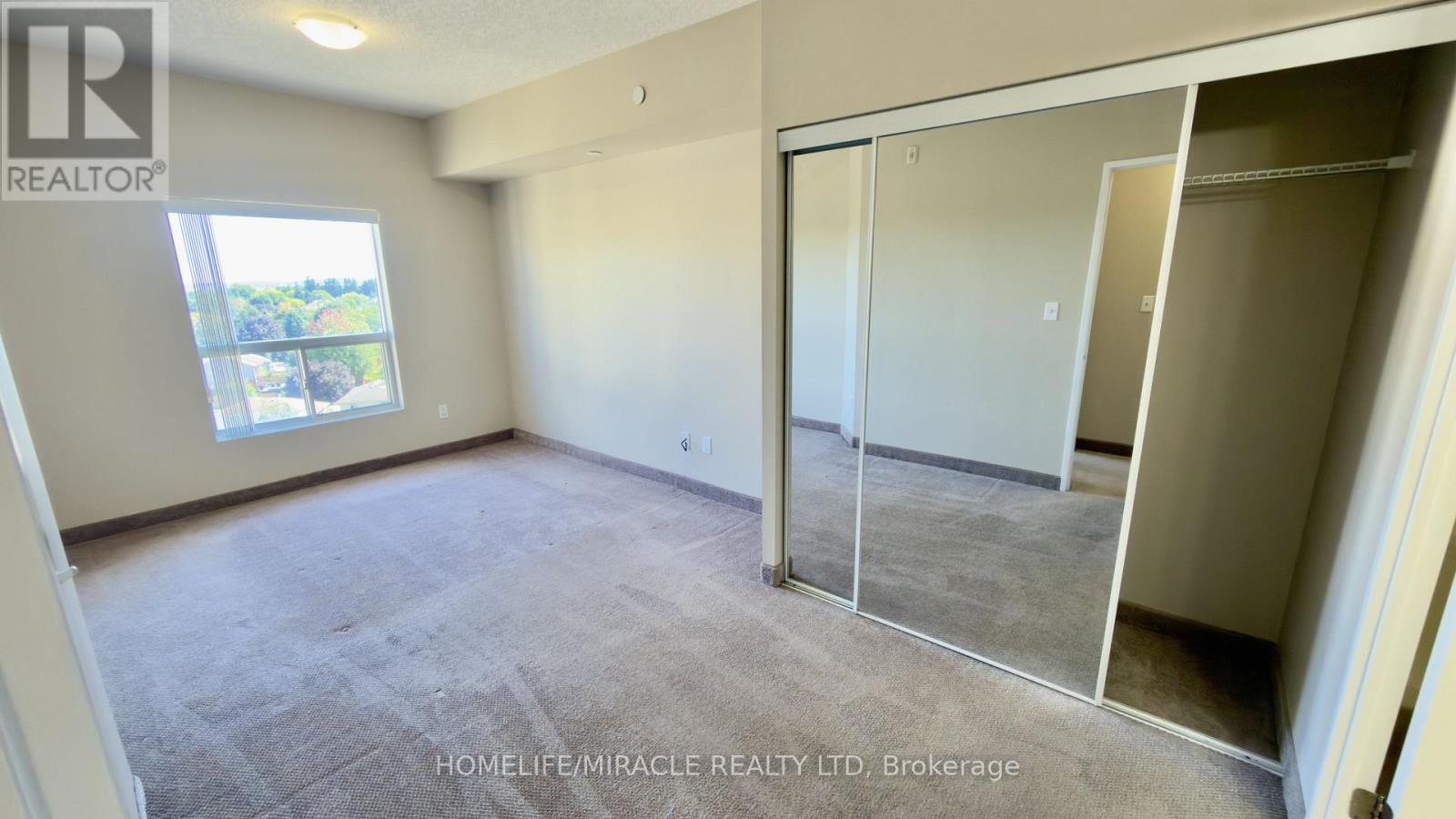 818 - 239 Auburn Drive Property Photo 13