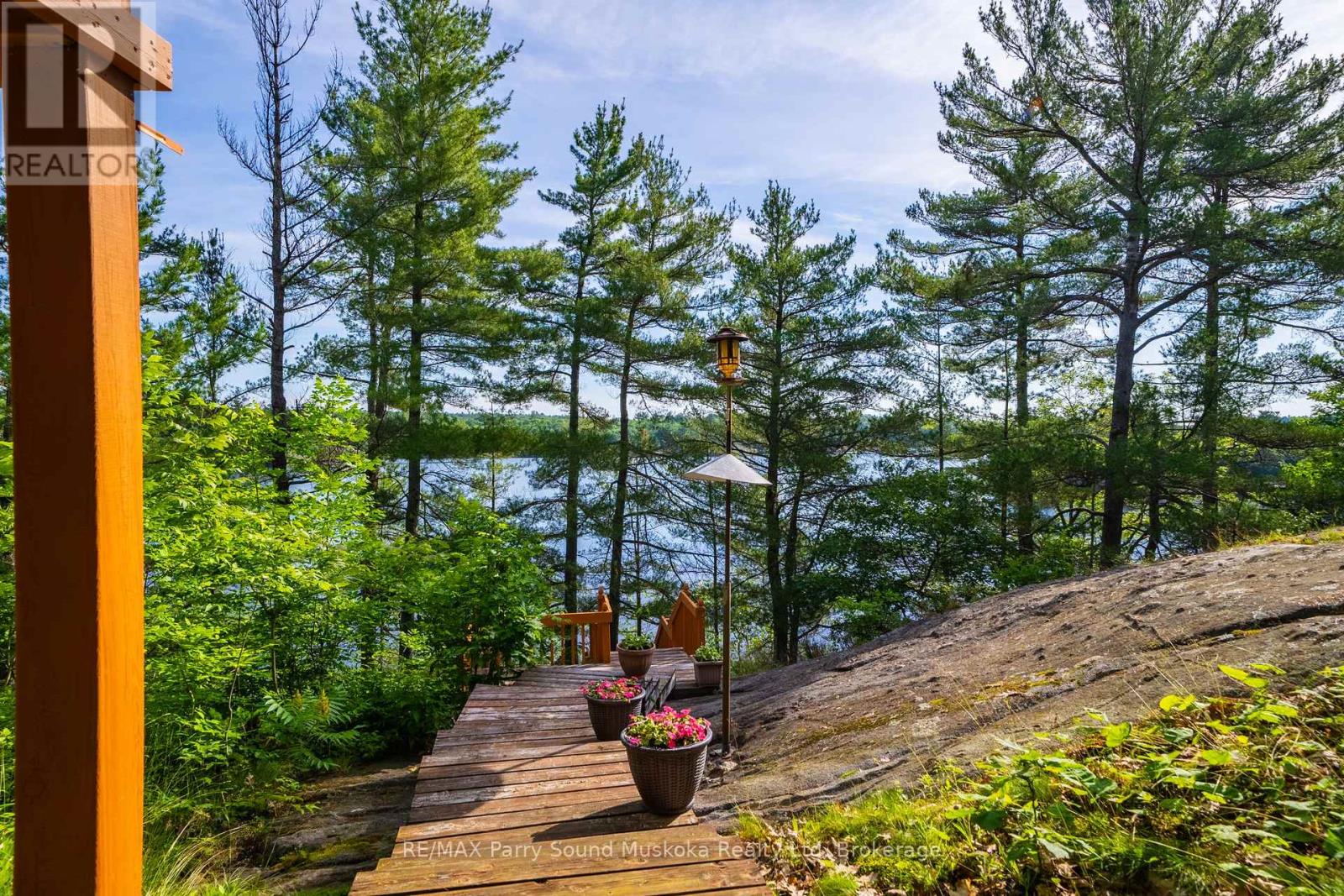 48 Fred Dubie Road E Property Photo 6