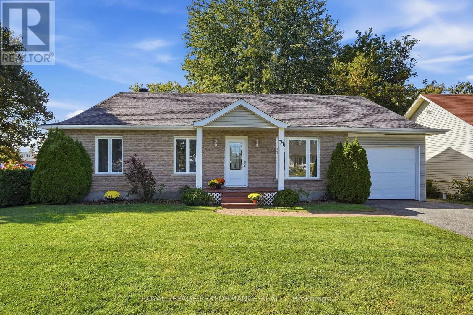 71 Stephens Street Property Photo 1