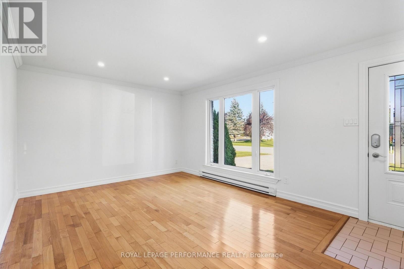 71 Stephens Street Property Photo 3