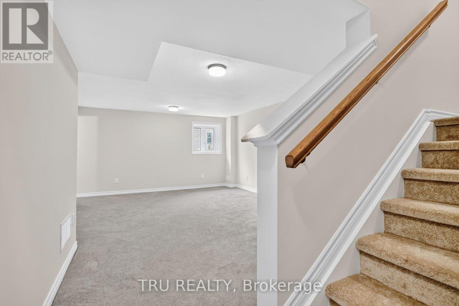 4126 Obsidian Street Property Photo 22