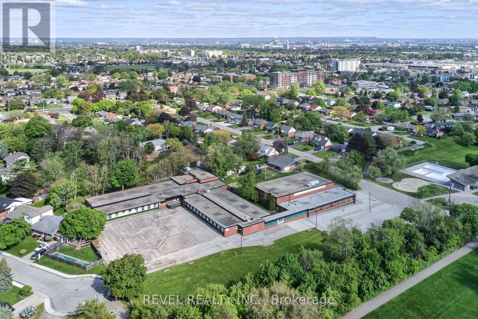 45 Randall Avenue Property Photo 3