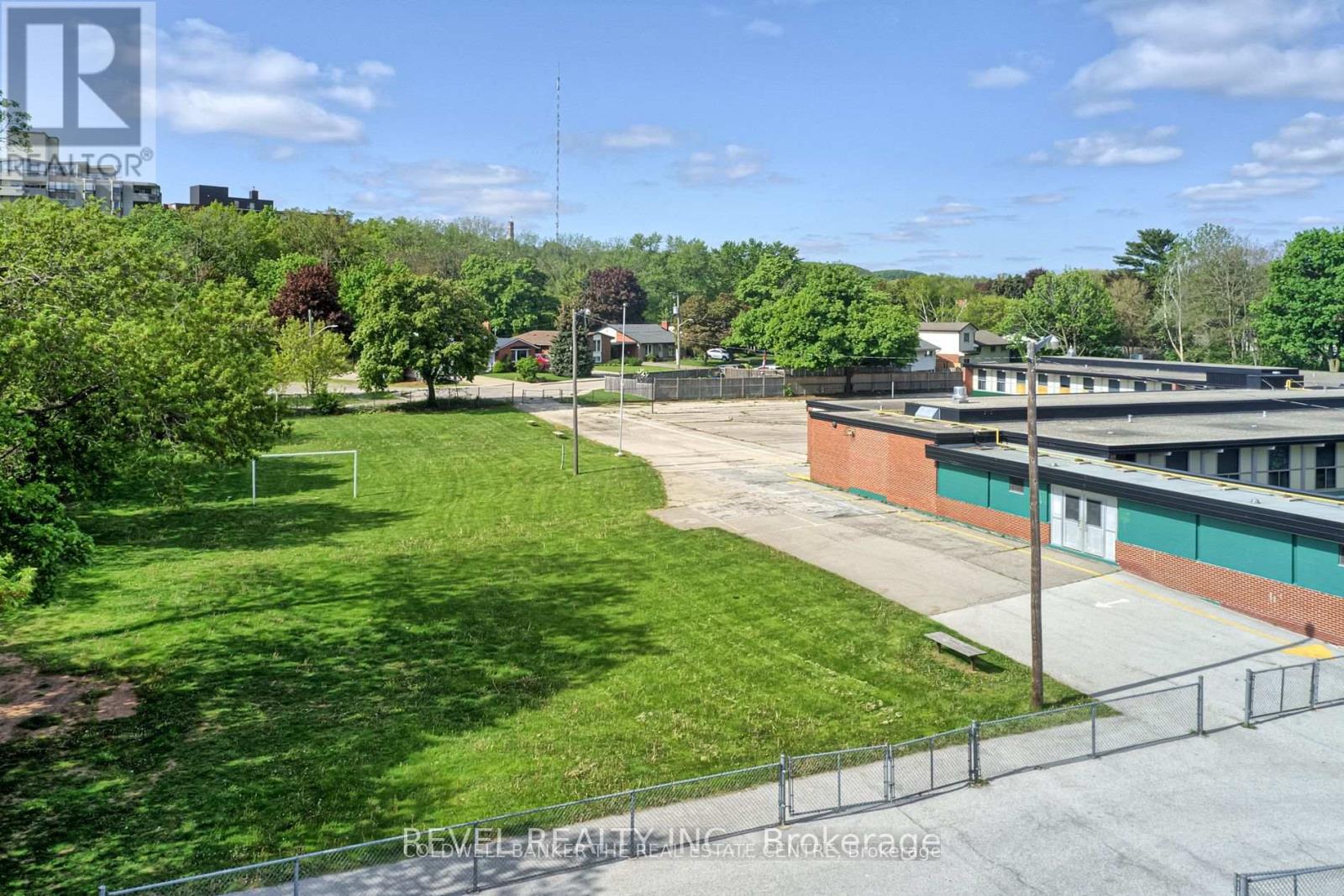 45 Randall Avenue Property Photo 4