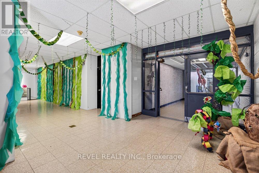45 Randall Avenue Property Photo 17