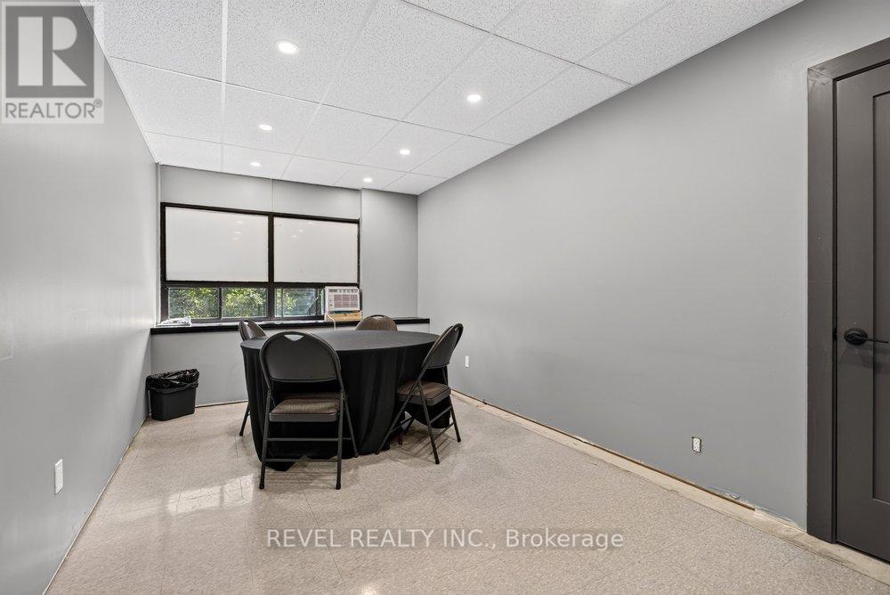 45 Randall Avenue Property Photo 23