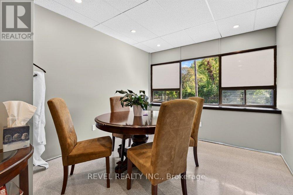 45 Randall Avenue Property Photo 24