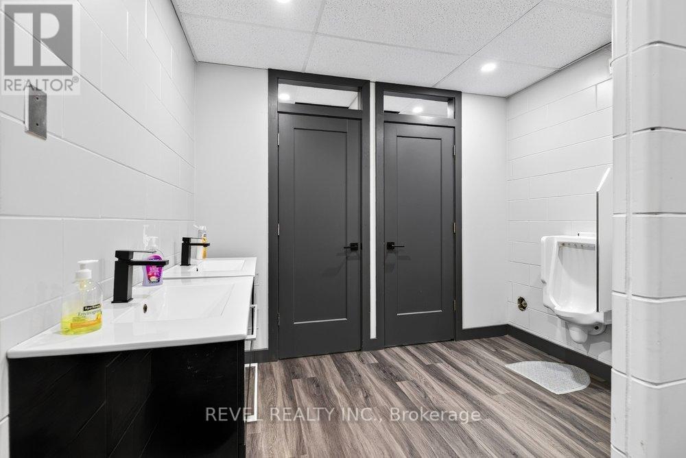 45 Randall Avenue Property Photo 33