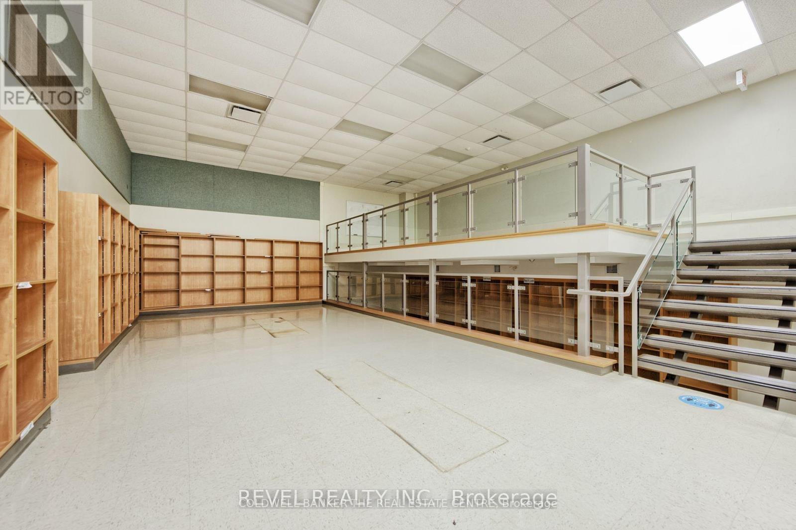 45 Randall Avenue Property Photo 43