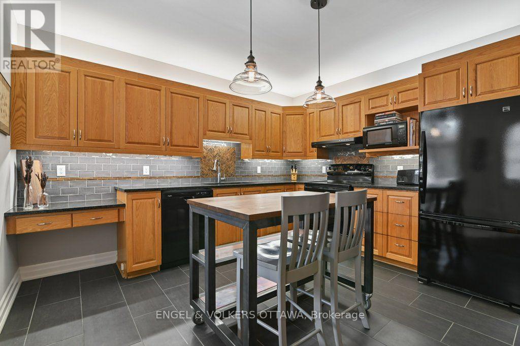 390 Winston Avenue Property Photo 15