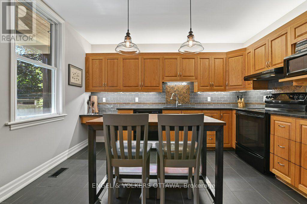 390 Winston Avenue Property Photo 16