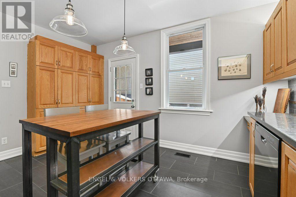 390 Winston Avenue Property Photo 18