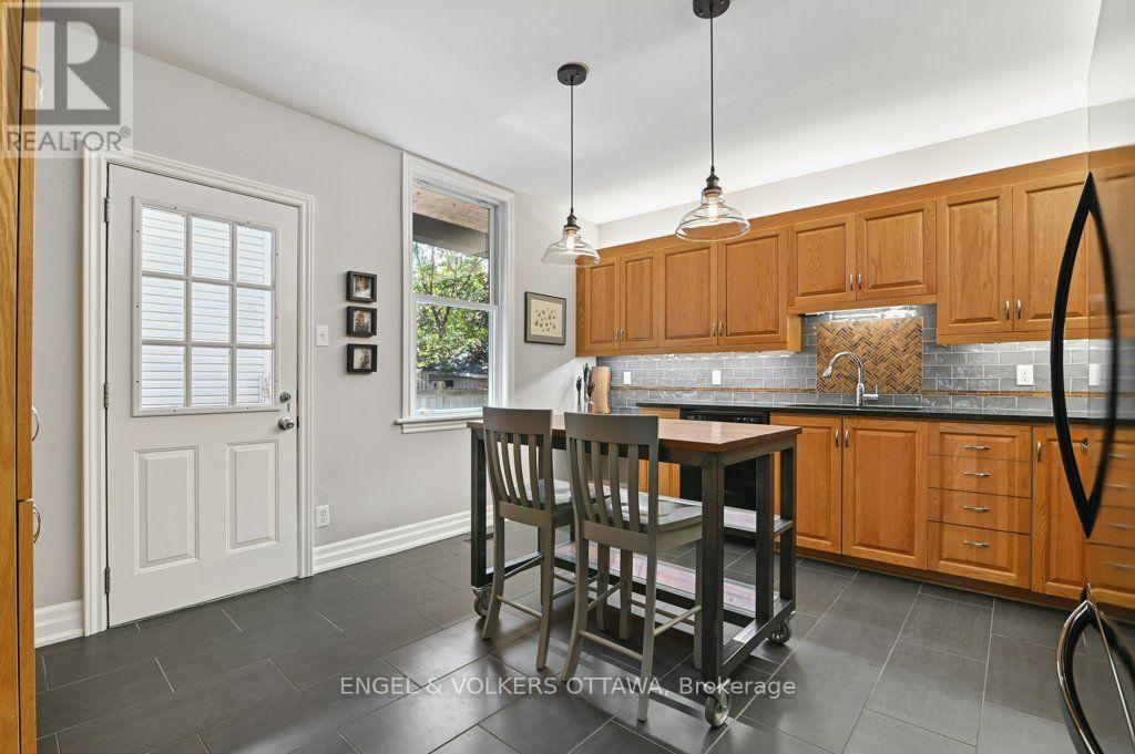 390 Winston Avenue Property Photo 19