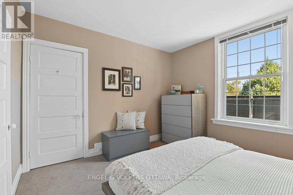 390 Winston Avenue Property Photo 22