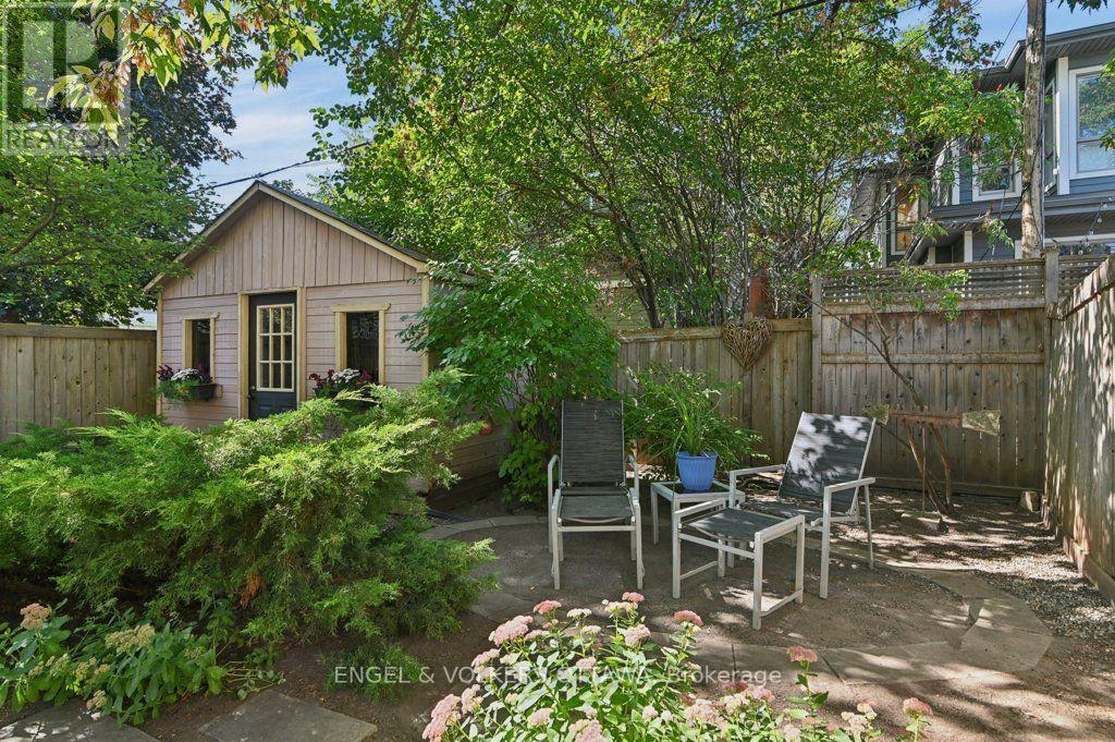390 Winston Avenue Property Photo 35
