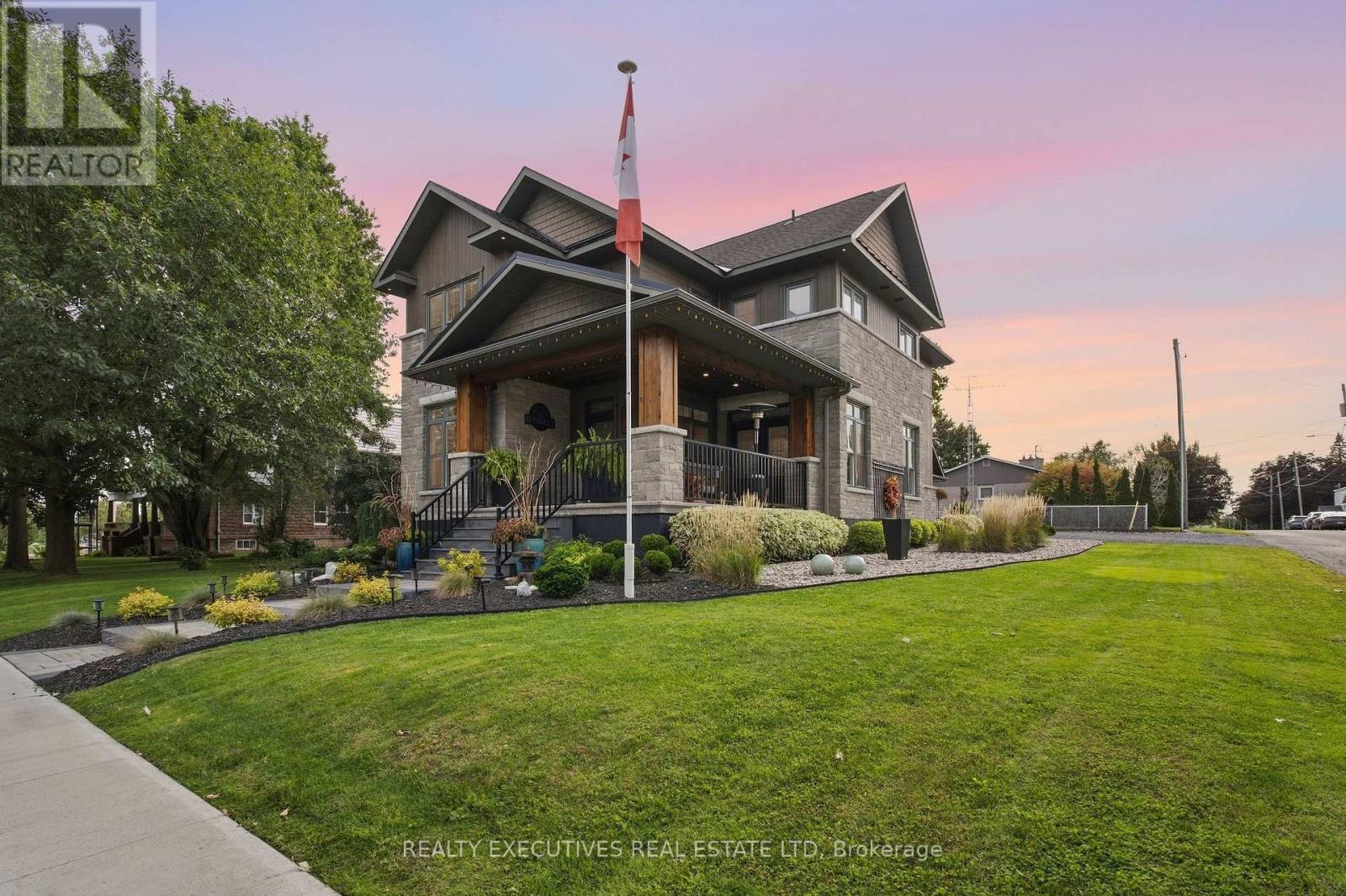 534 St Lawrence Street Property Photo 1