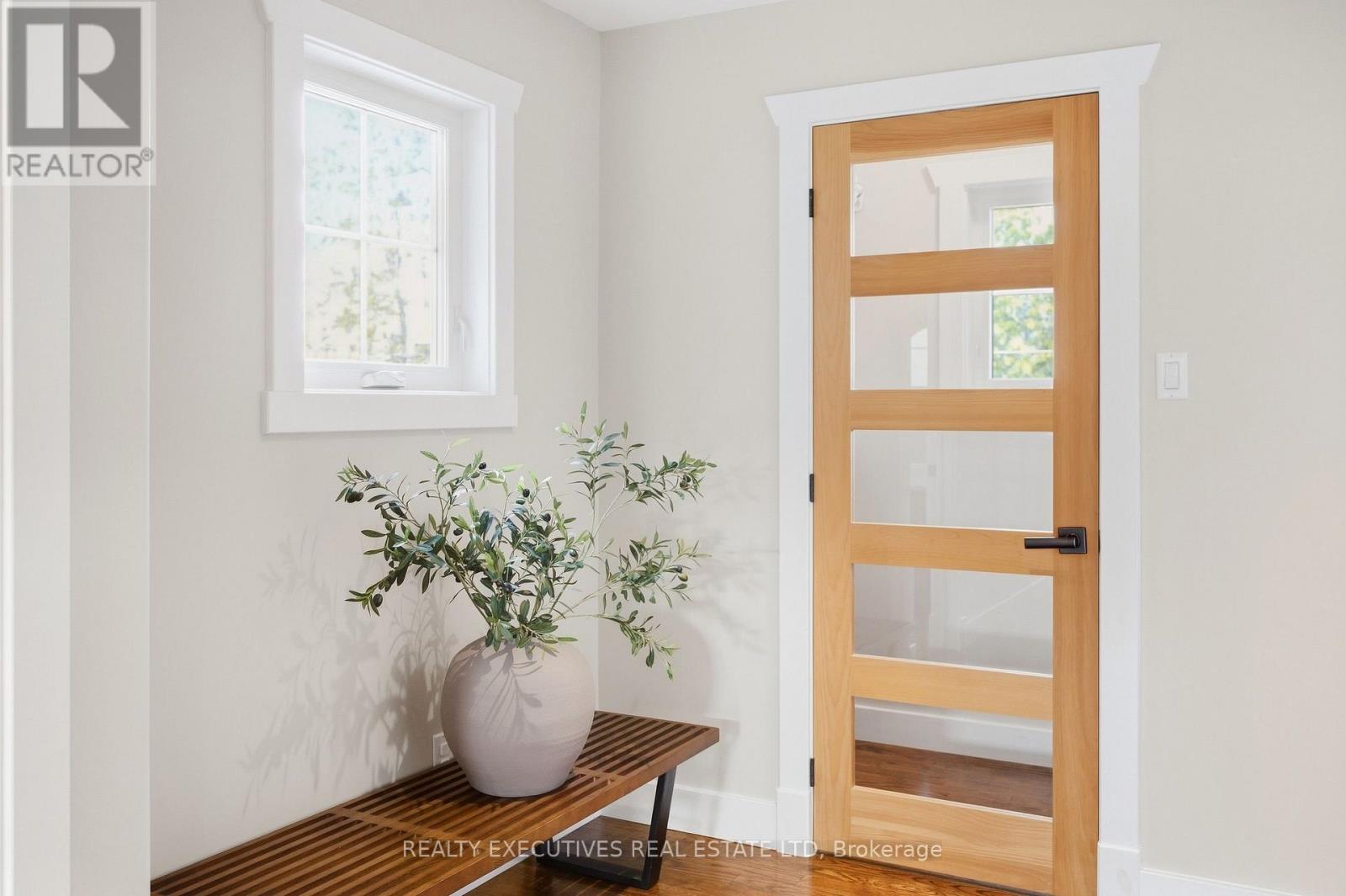 534 St Lawrence Street Property Photo 16