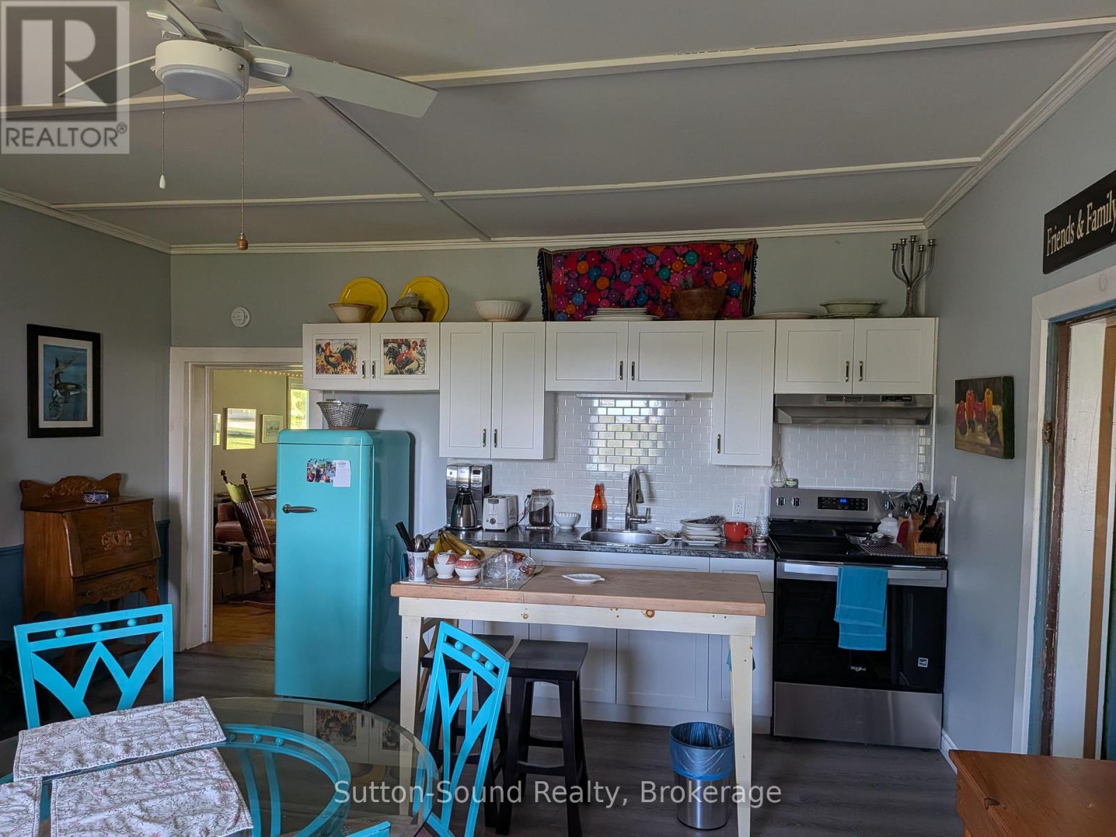 781492 3 Side Road Property Photo 10