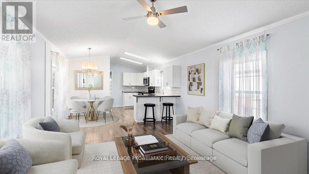 18 - 311 Dundas Street E Property Photo 3