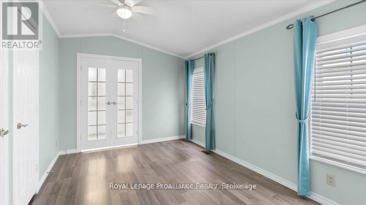 18 - 311 Dundas Street E Property Photo 13