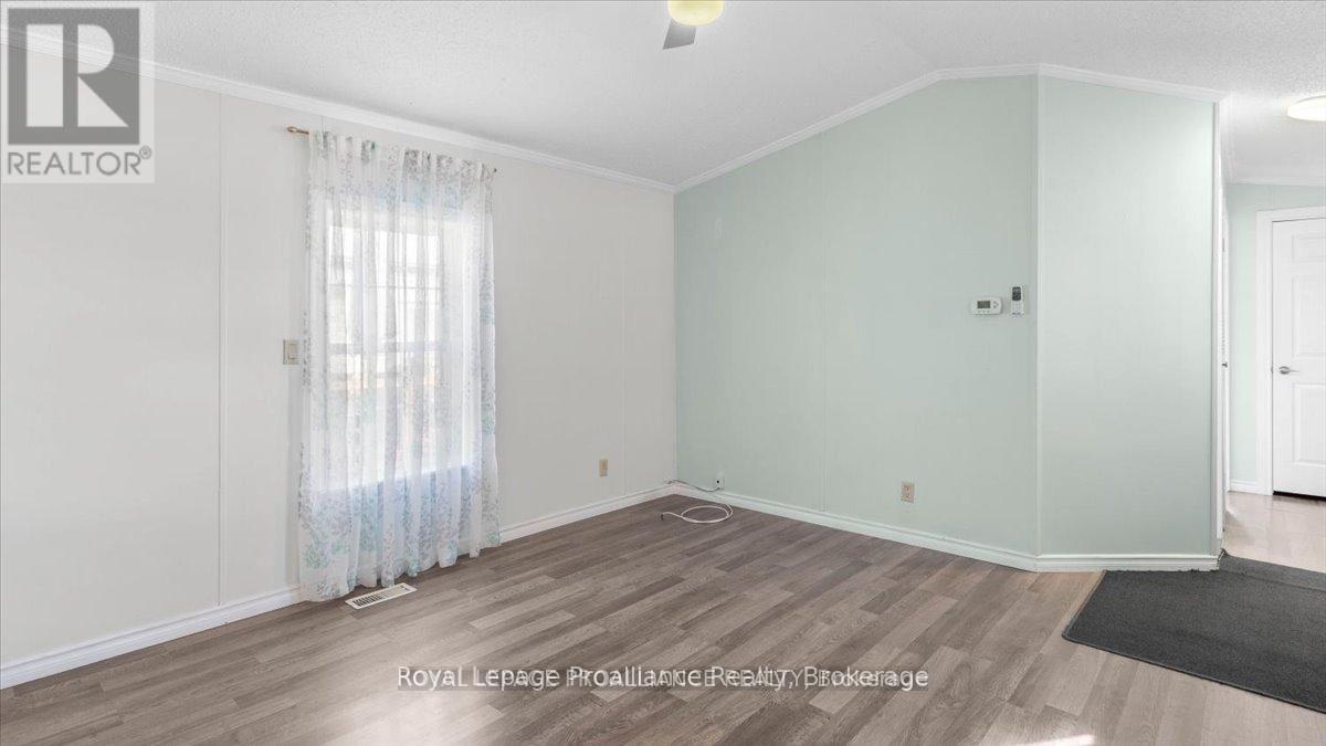 18 - 311 Dundas Street E Property Photo 19
