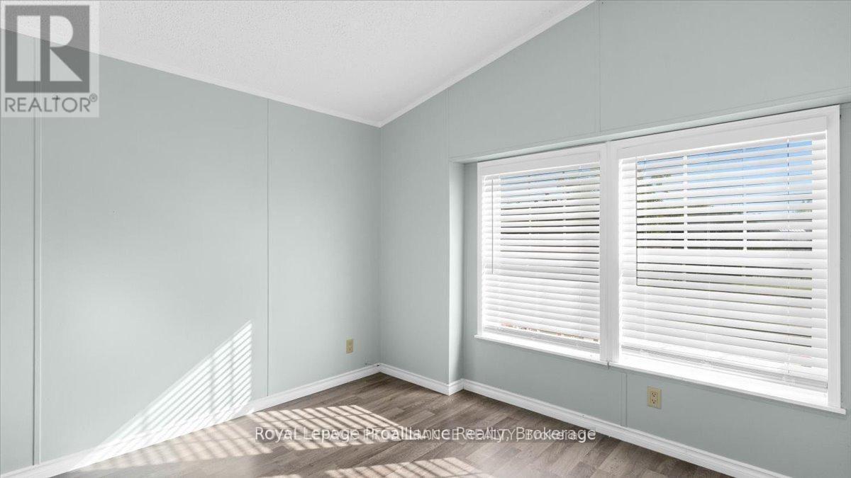18 - 311 Dundas Street E Property Photo 21