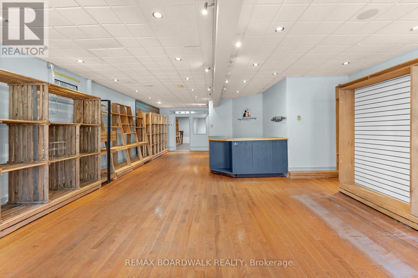 211 St.lawrence Street Property Photo 9
