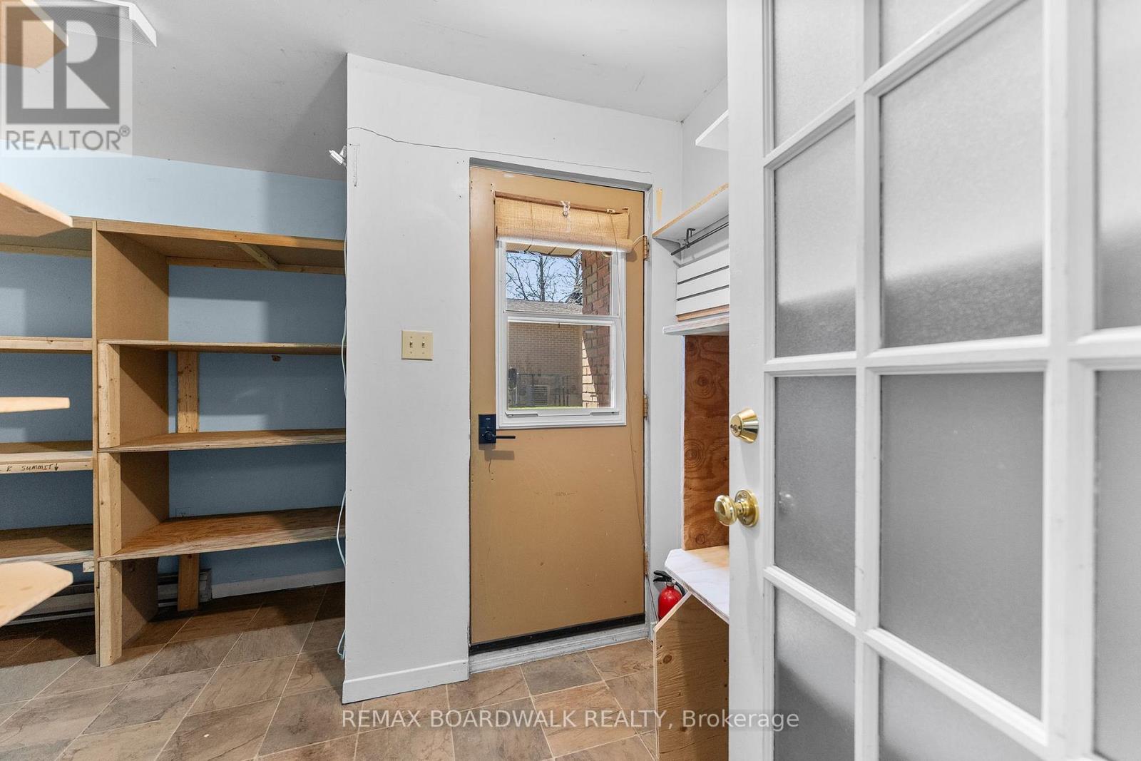 211 St.lawrence Street Property Photo 13