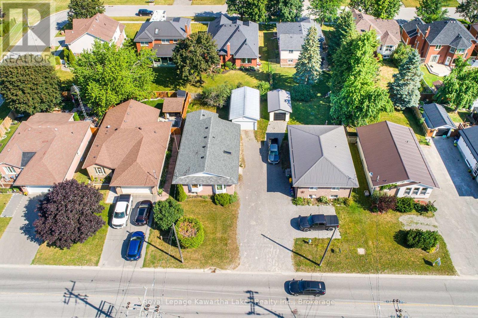 182 Colborne Street W Property Photo 4