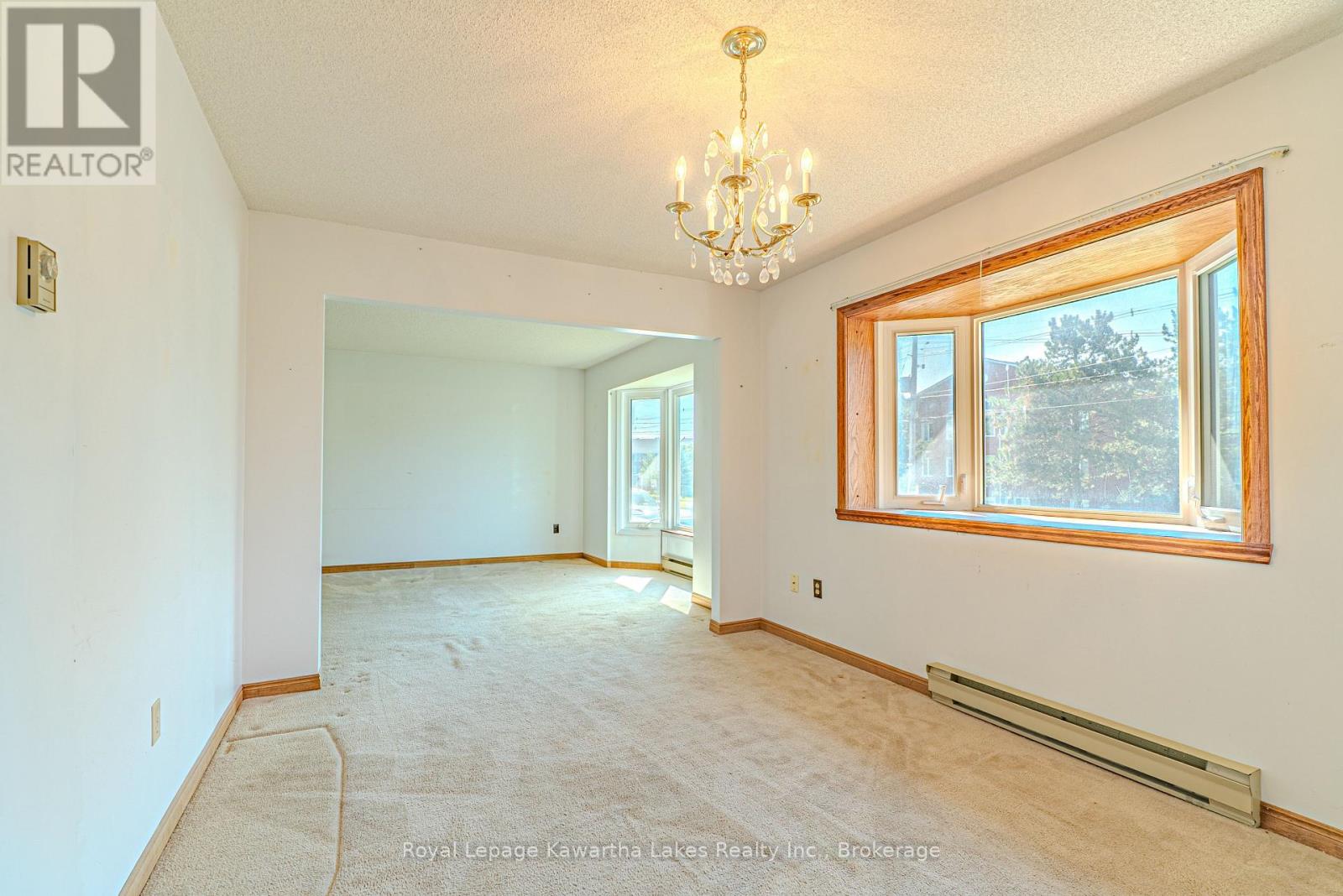 182 Colborne Street W Property Photo 11