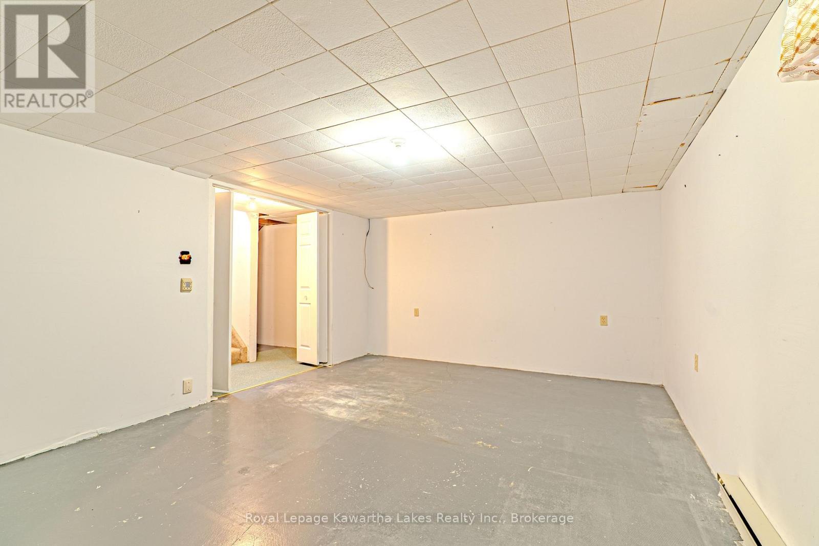 182 Colborne Street W Property Photo 22