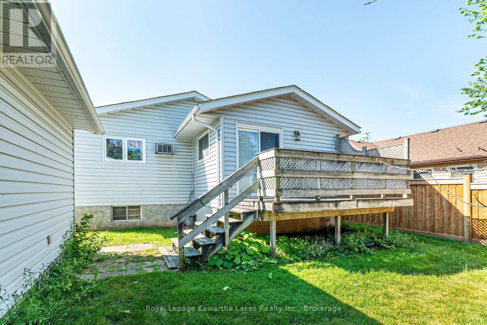182 Colborne Street W Property Photo 32