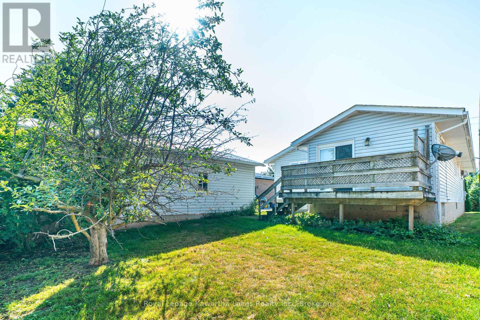 182 Colborne Street W Property Photo 33