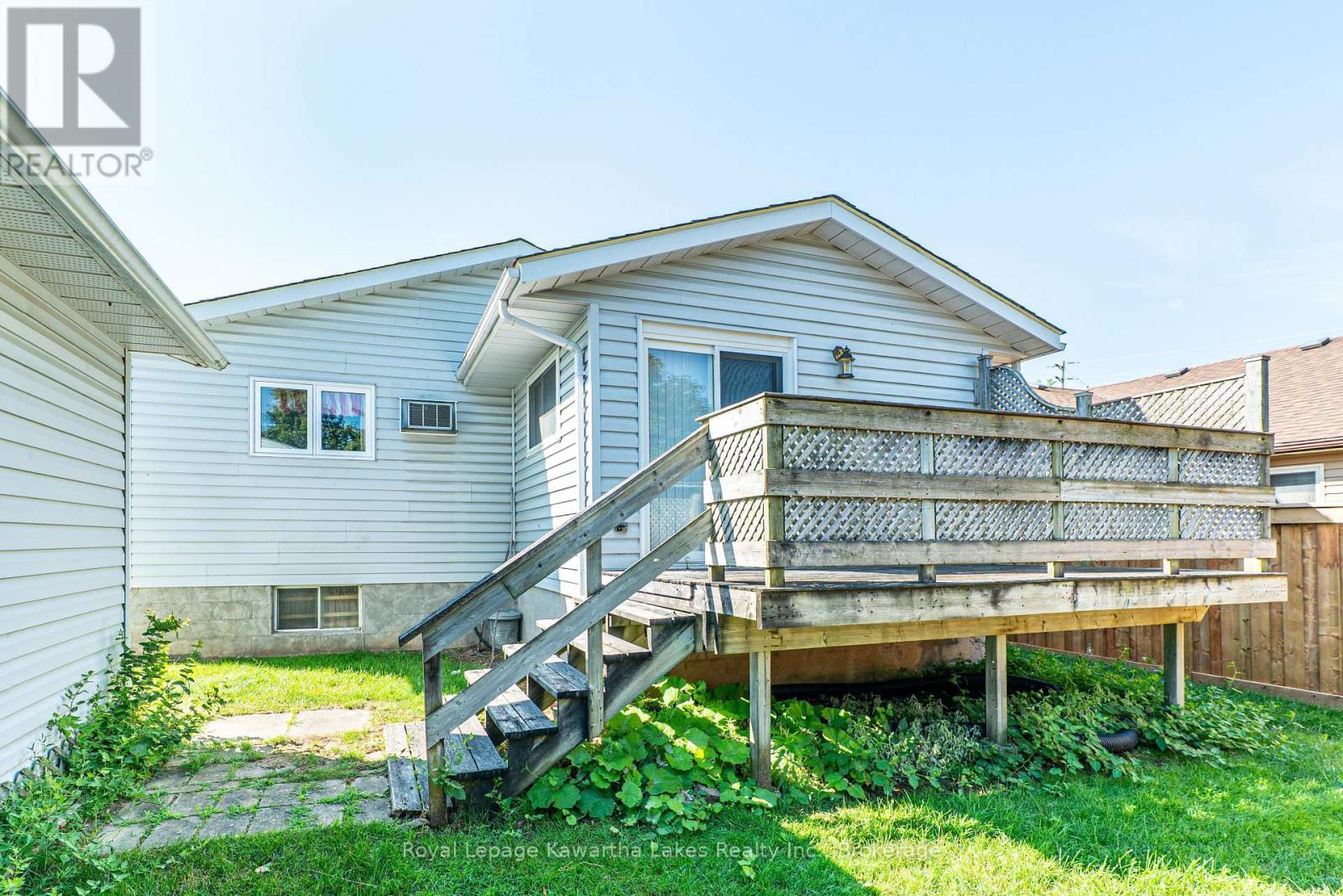 182 Colborne Street W Property Photo 35