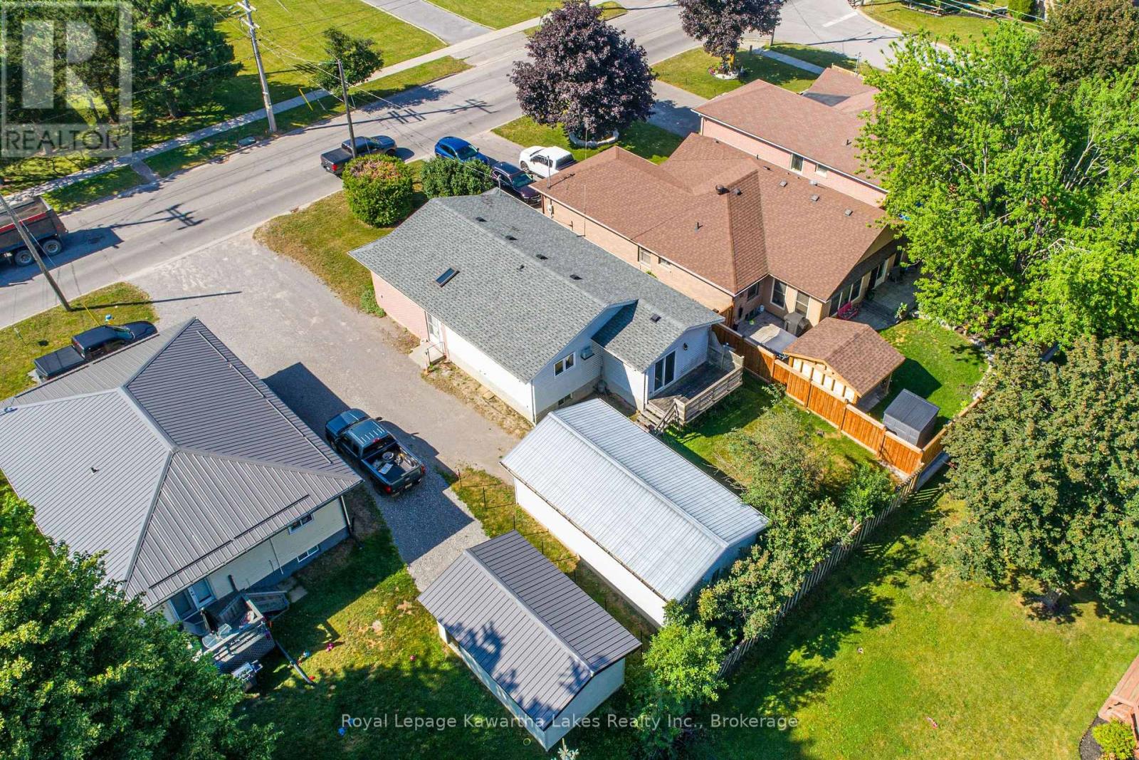 182 Colborne Street W Property Photo 37