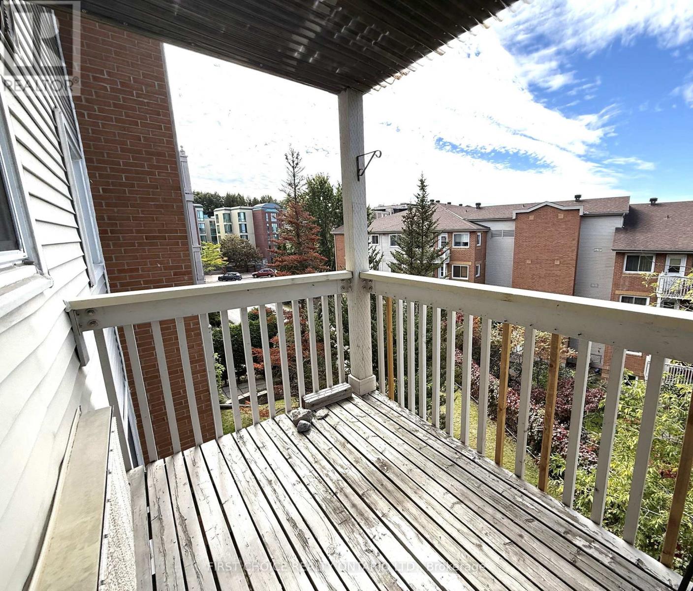 316 - 345 Centrum Boulevard Property Photo 20